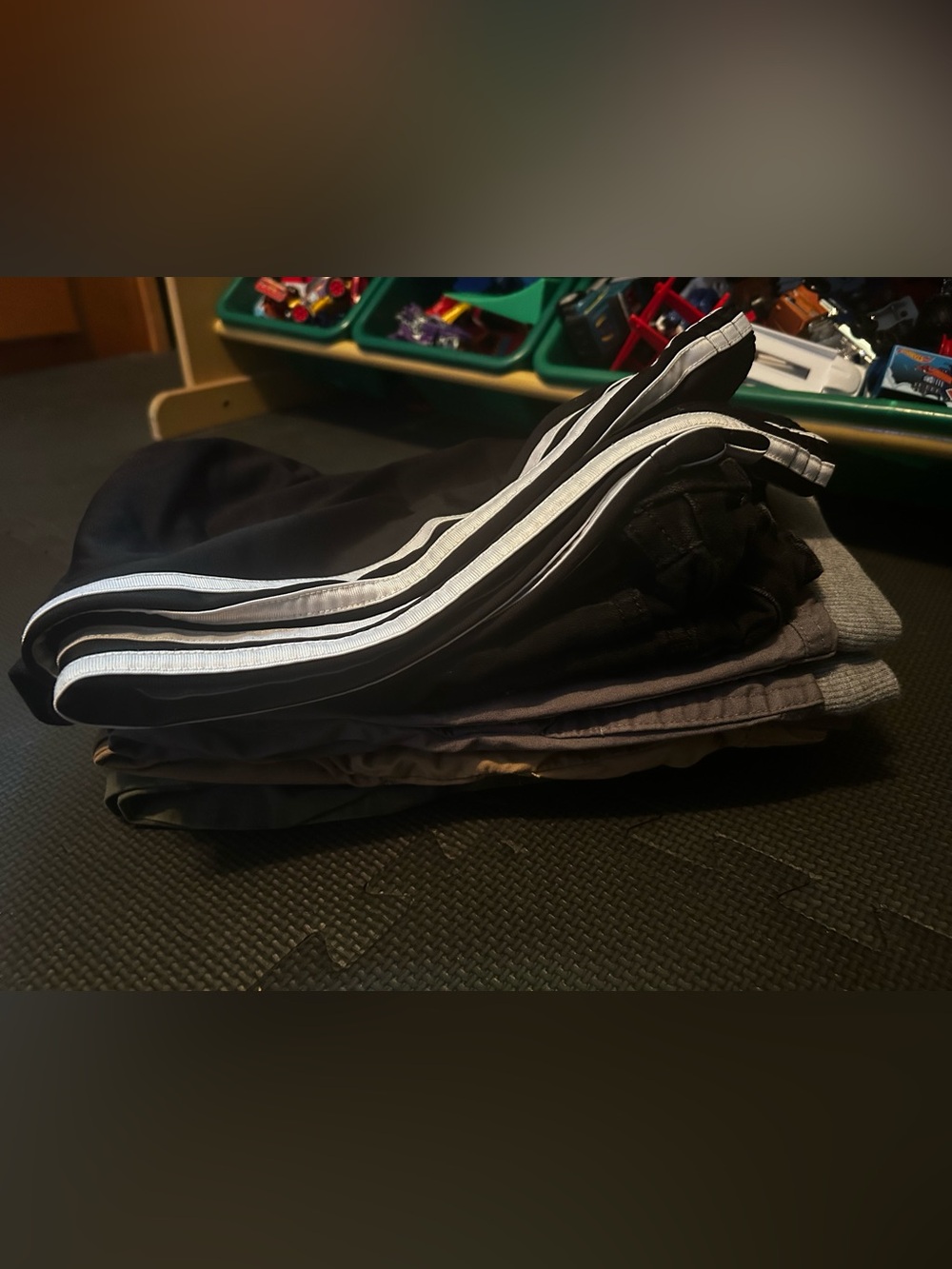 4T pant lot
